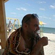  ,   Mihail, 48 ,  