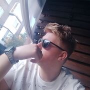  ,  Sergio, 25