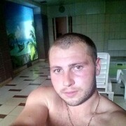  ,  Oleg, 32