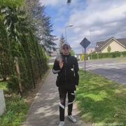  ,  Iura, 32