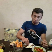  ,  Ali, 32