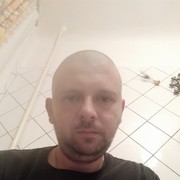  ,  Igor, 37