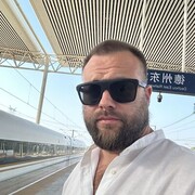  ,  Andrei, 38