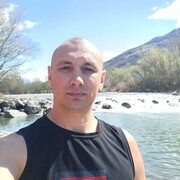  ,  Oleg, 41