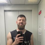  ,   Zaur, 32 ,   