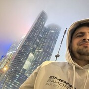  ,   Sia, 34 ,   ,   
