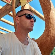  ,  Sasha, 36