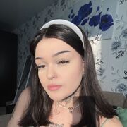  ,  Angelina, 21