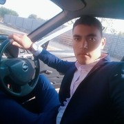  ,   Ali, 32 ,   
