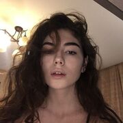  , 