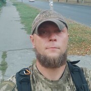  ,  Artem, 40