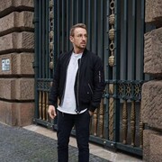  ,   Tommy, 42 ,     , c 