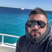  ,  Artur, 33