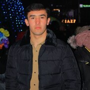  ,  Ali, 25