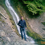  ,   Ali, 42 ,   