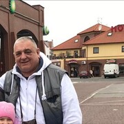  ,  Nik, 55