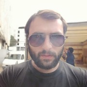  ,  Zura, 31