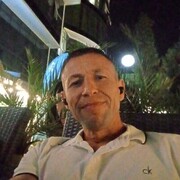  Jouy-en-Josas,  , 44