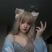  , 