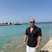  ,  Zaki, 31