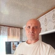  ,  Viktor, 47