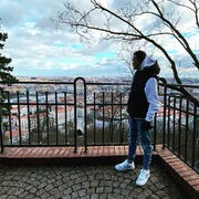  Praha,   Maxim, 22 ,   ,   