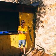  ,   Verski, 34 ,   ,   