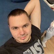  ,   Alex, 36 ,  