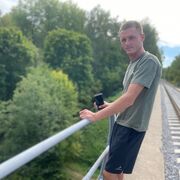  ,  Artyom, 30