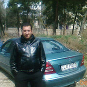  ,   Lui, 42 ,   ,   , c 