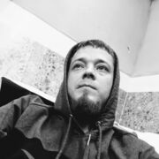  ,  Alexey, 32