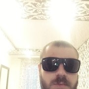  ,   Stas, 38 ,   
