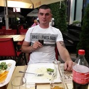  ,   Valeriy, 32 ,   