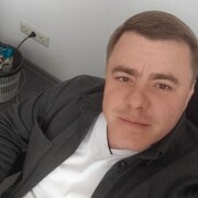  ,  Alex, 39