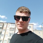  ,  Andrei, 38