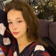  ,   Valeria, 24 ,   ,   