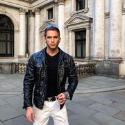  ,   Ivan, 25 ,   ,   