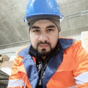  ,   Azizbek, 32 ,     