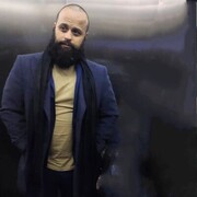  ,   Sia, 34 ,   ,   