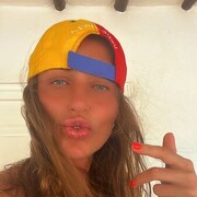  ,   Liubov, 40 ,   ,   , c 