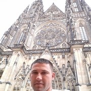  ,  Andrei, 33