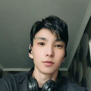  ,  Kazi, 28