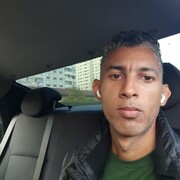  ,   Rafael, 40 ,  