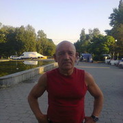  ,   Viktor, 62 ,  