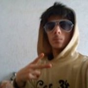  -,  Viktor, 32