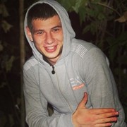  ,   Nicolas, 32 ,   