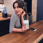  ,   Viktoria, 25 ,   ,   