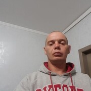  ,  Viktor, 35