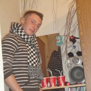  ,   Artems, 32 ,   