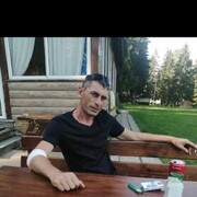  ,  Roman, 40